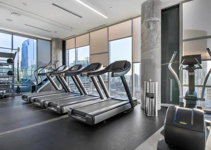 River North 1br W Gym Pool Roof Nr Riverwalk Chi-825 Chicago