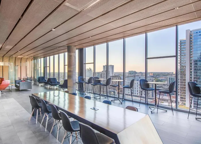 Apartment River North 1br W Gym Pool Roof Nr Riverwalk Chi-825